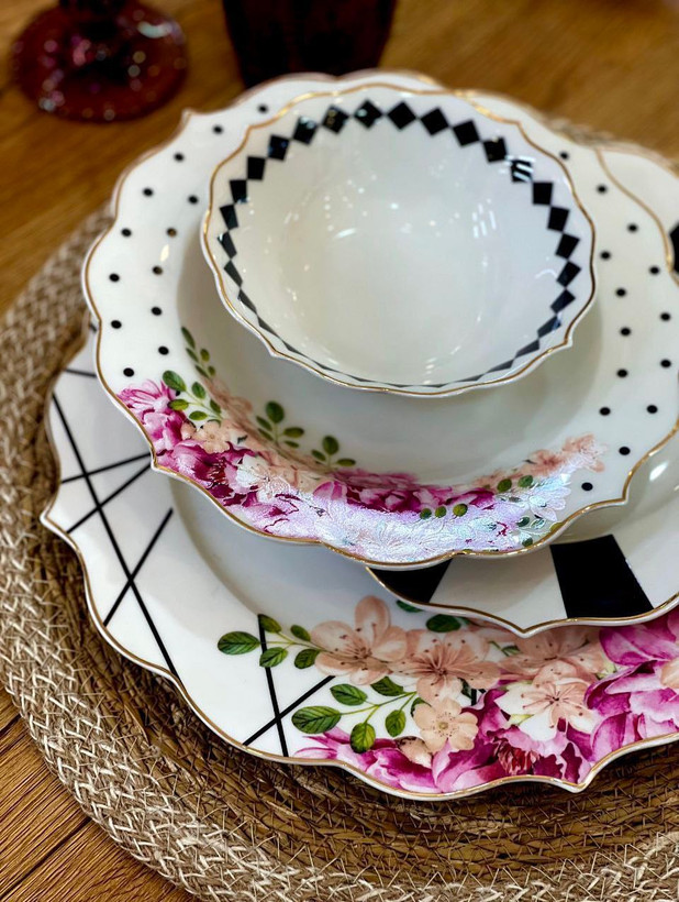 سرویس غذا خوری شش نفره ۲۴ پارچه pink&more