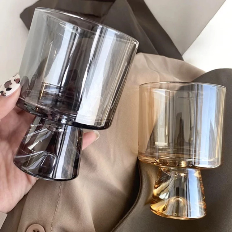 لیوان دسر خوری پایه دار