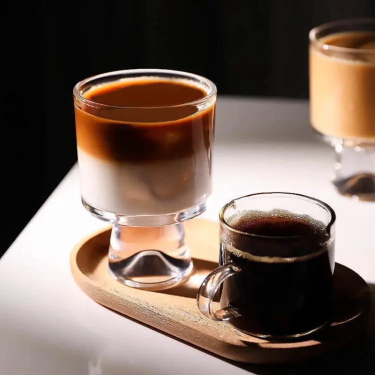 لیوان دسر خوری پایه دار